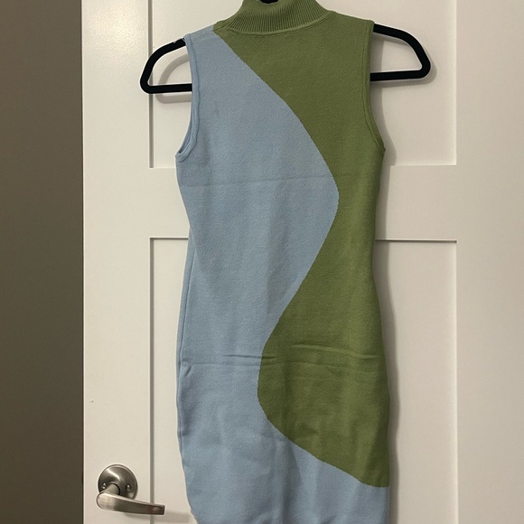 ***SOLD***Knit Mini Dress π¦π - Picture 3 of 7